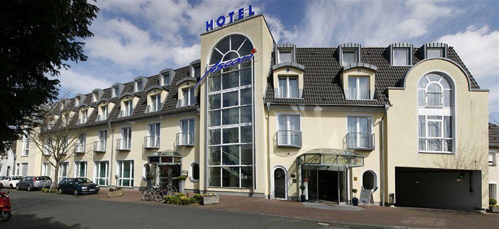 Plaza Inn Koeln Пульгайм Екстер'єр фото